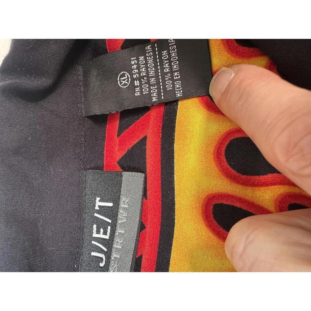 VTG Y2K Men’s XL Flame Button Up Shirt Black Red Yellow Fire Print - Picture 4 of 5
